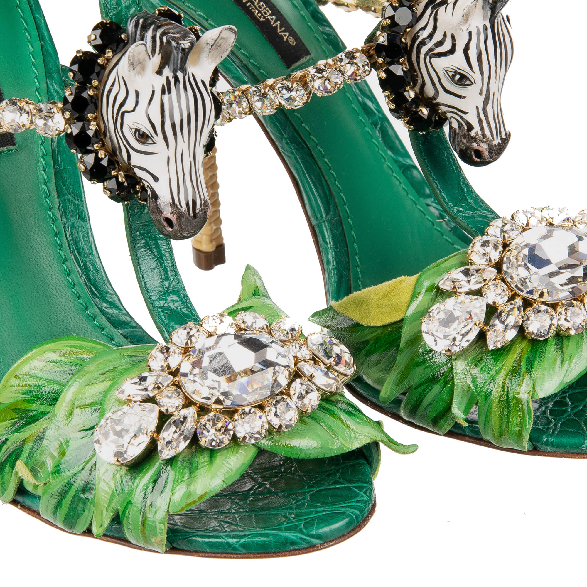 Tropische Pumps Sandalen KEIRA mit Hand bemahlten Elementen, Vogel, Zebra und Kristallen Ketten Riemchen in gold und grün von DOLCE & GABBANA