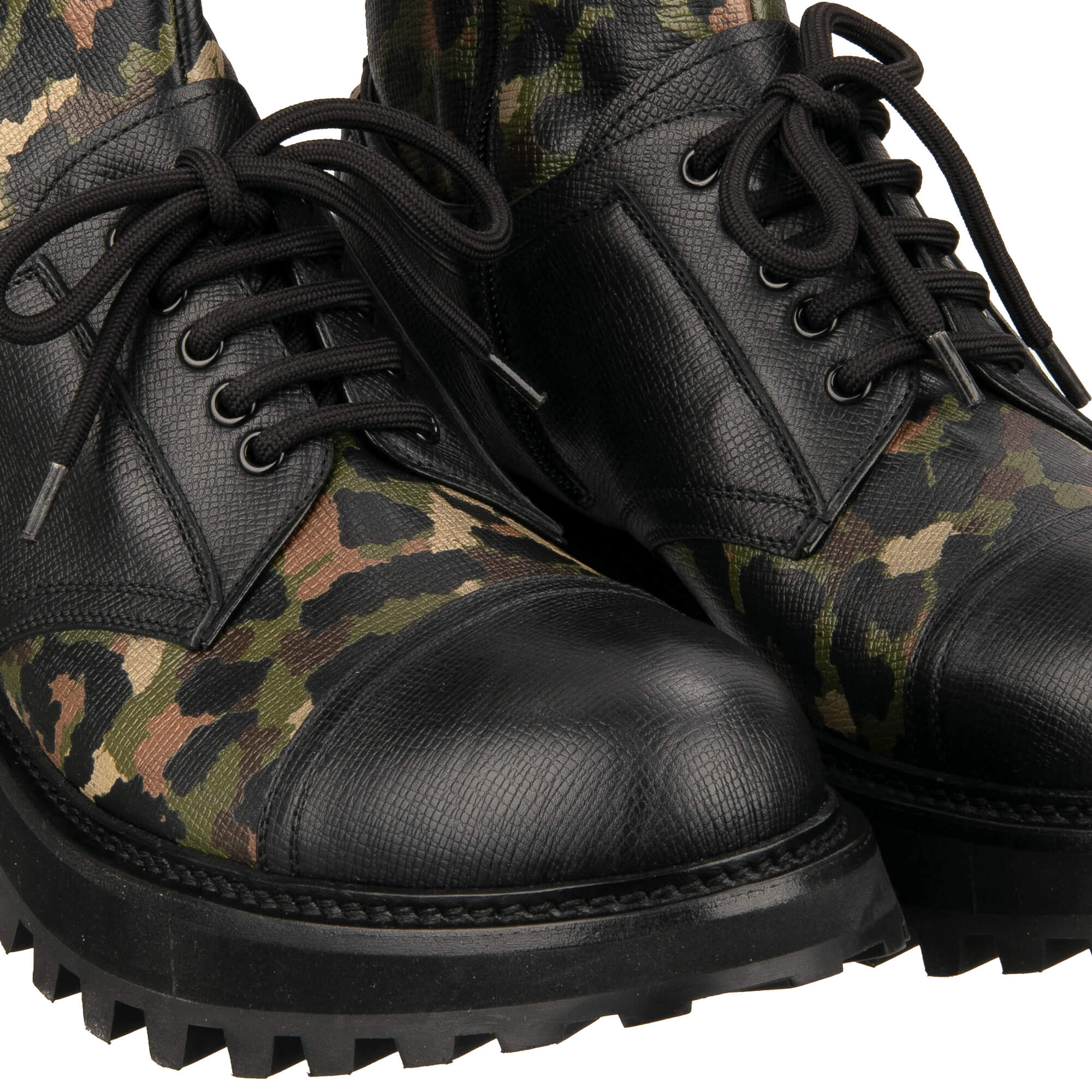 Combat Stiefeletten BERNINI aus Dauphine Leder mit Logo Schild in Camouflage und Schwarz von DOLCE & GABBANA