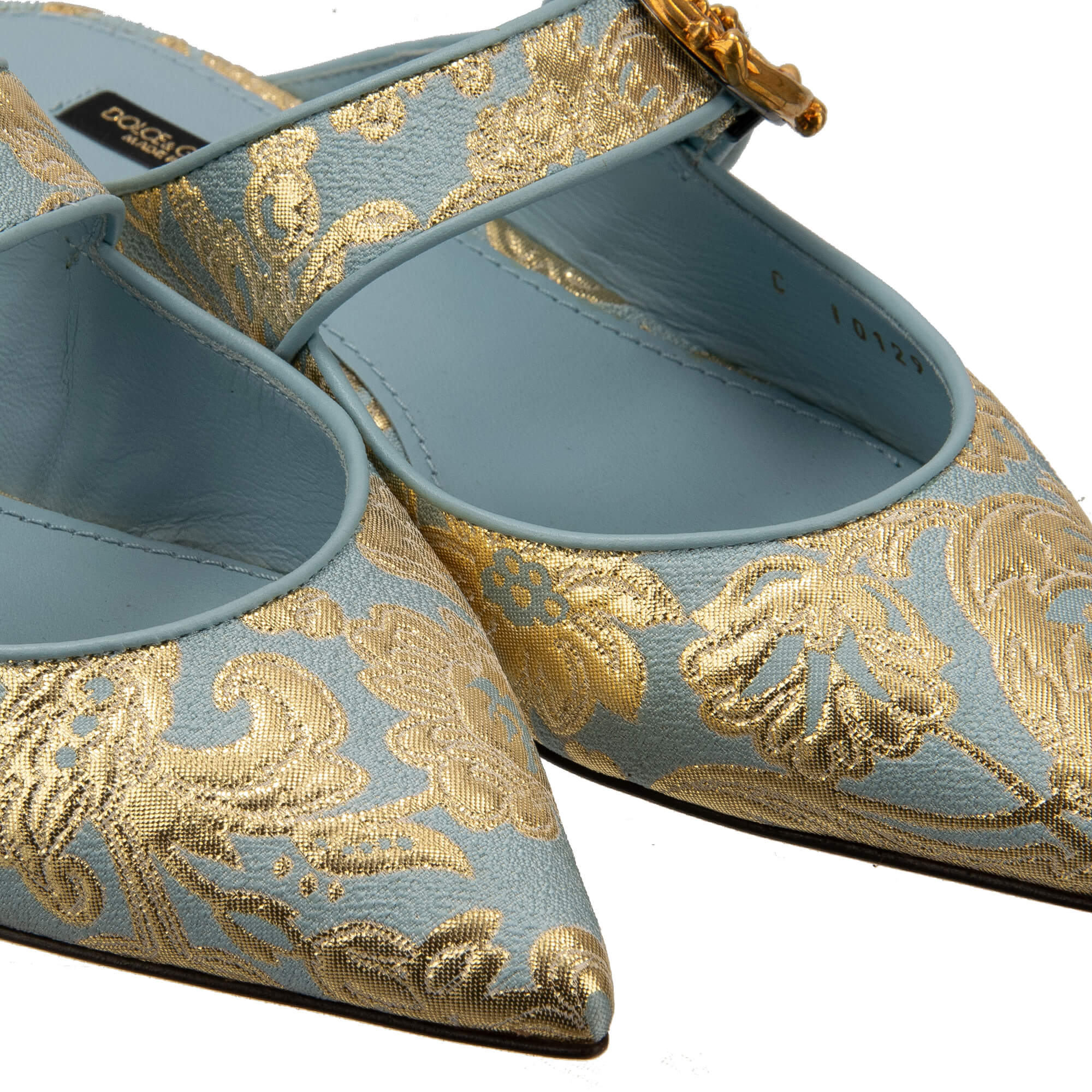 gold dress blue shoes Neutral Options are Perfect to Wear with a Royal Blue Dress