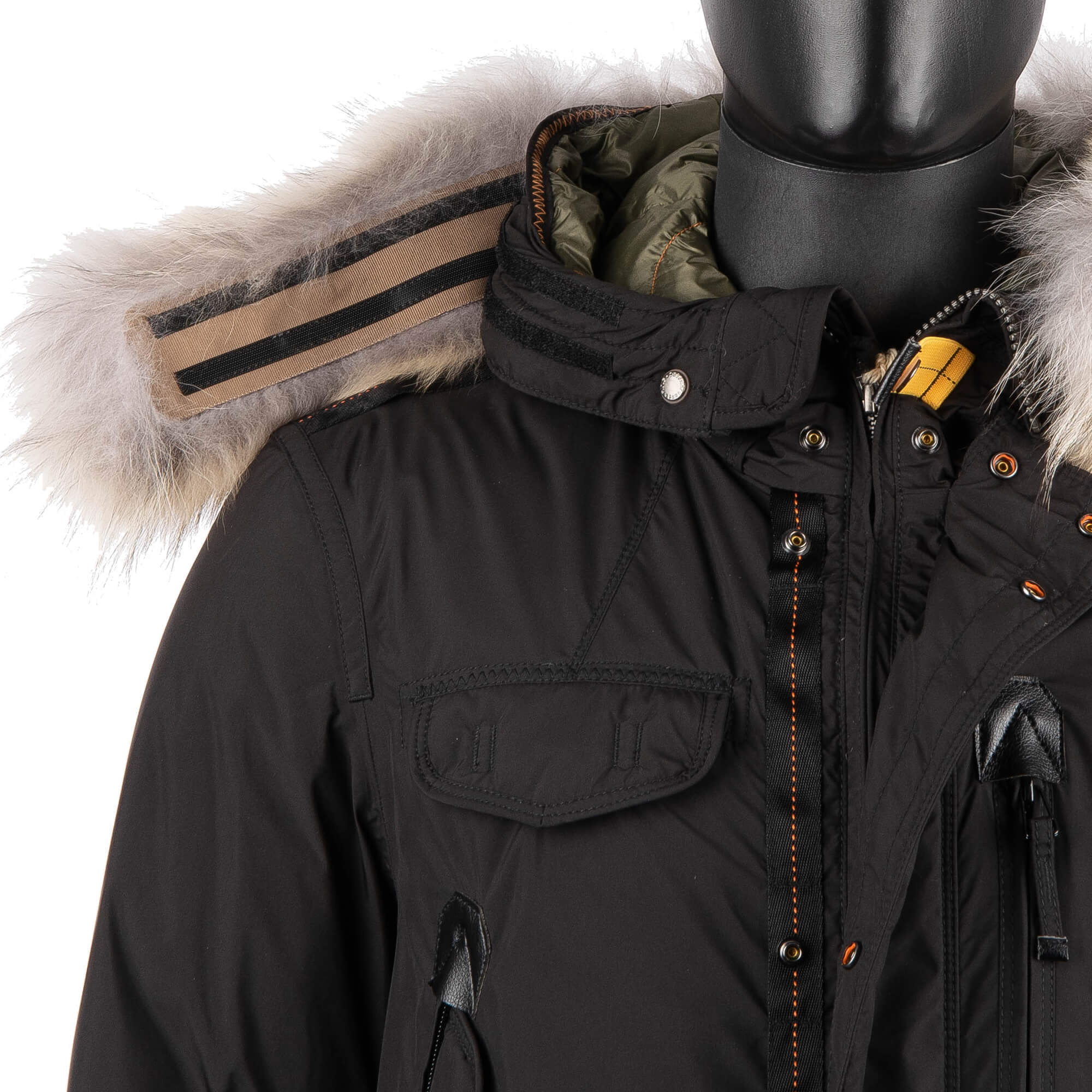 Parka / Daunenjacke RIGHT HAND LIGHT aus leichtem Polyester-Polyurethan-Popeline mit abnehmbarem Echtpelzbesatz, Kapuze, vielen Taschen und Daunenfutter in Raven Schwarz