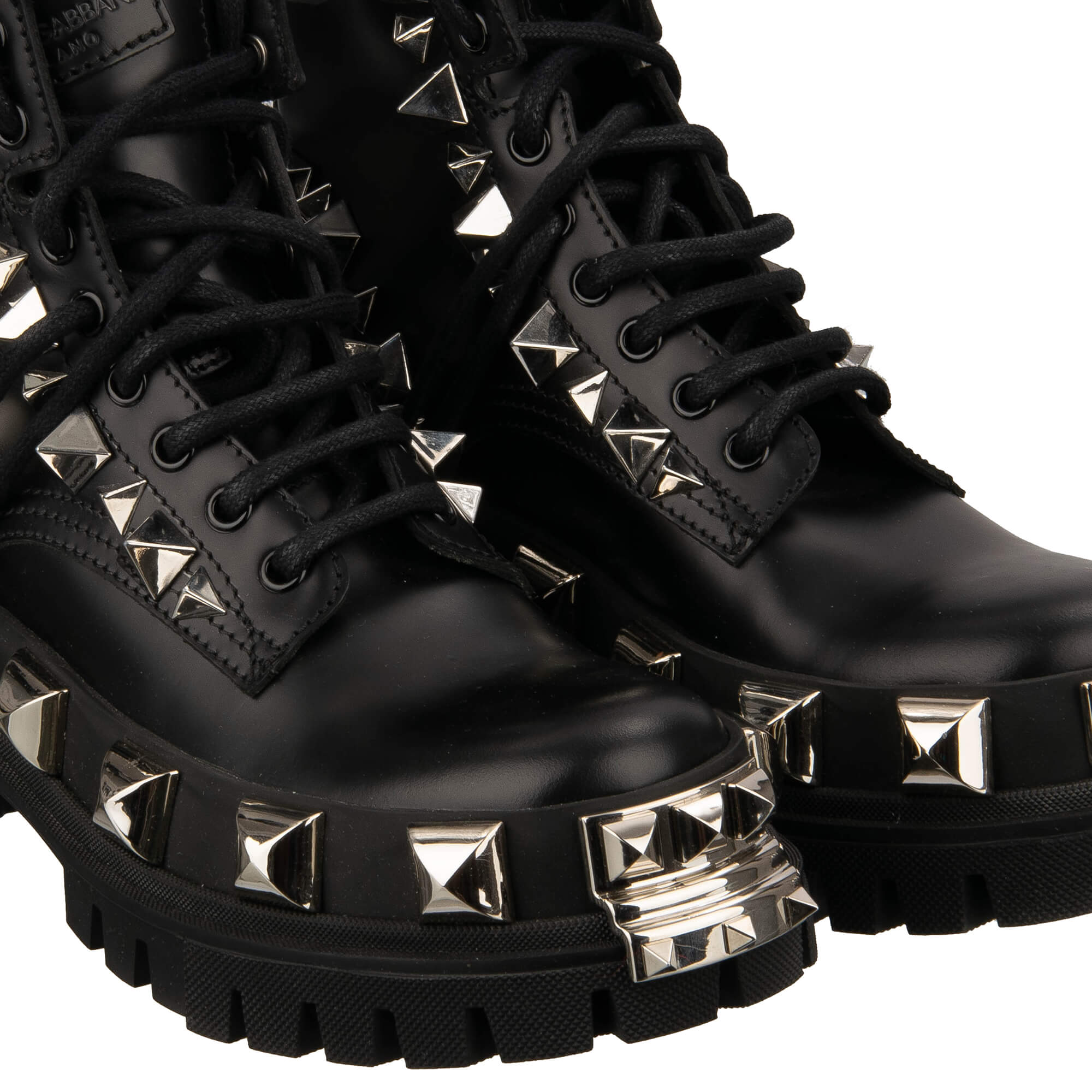 Leder Plateau Combat / Biker Stiefel mit überall verteilten Nieten in Schwarz von DOLCE & GABBANA