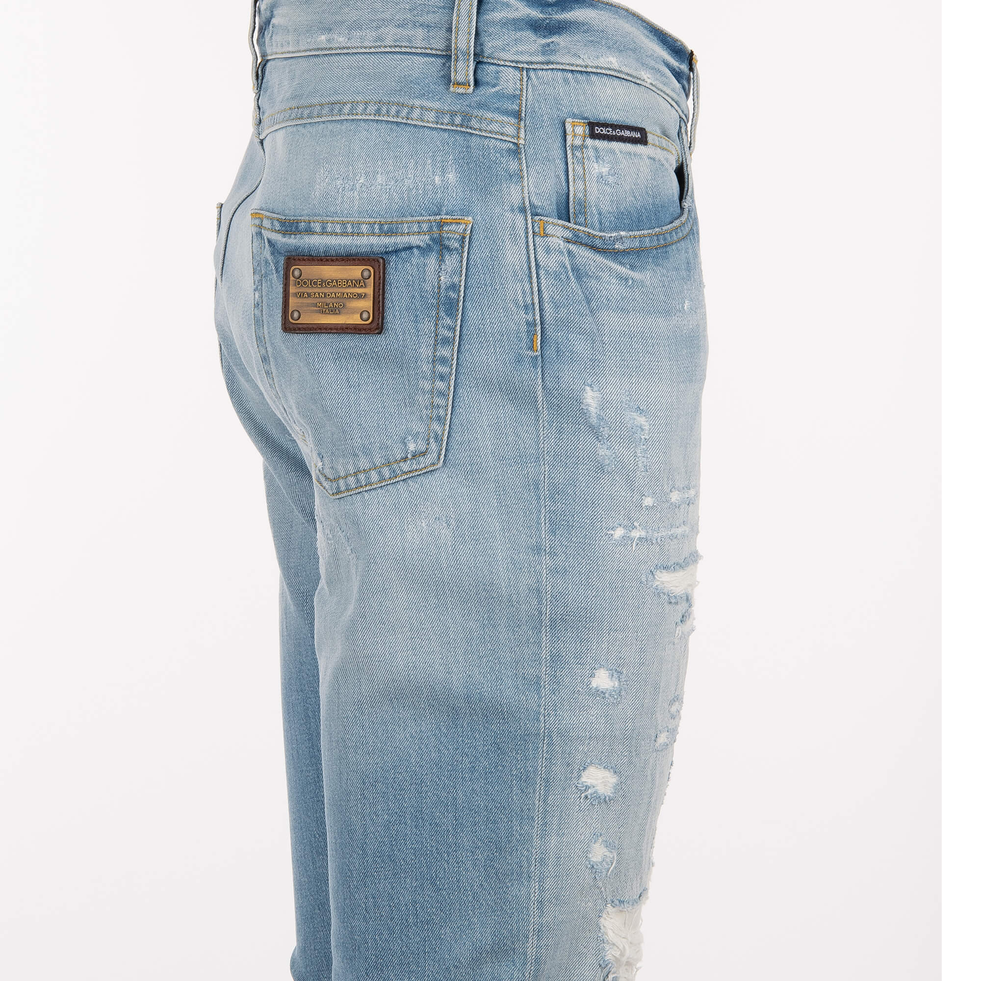Distressed Jeans with Logo Plate Light Blue | 48 | 11271