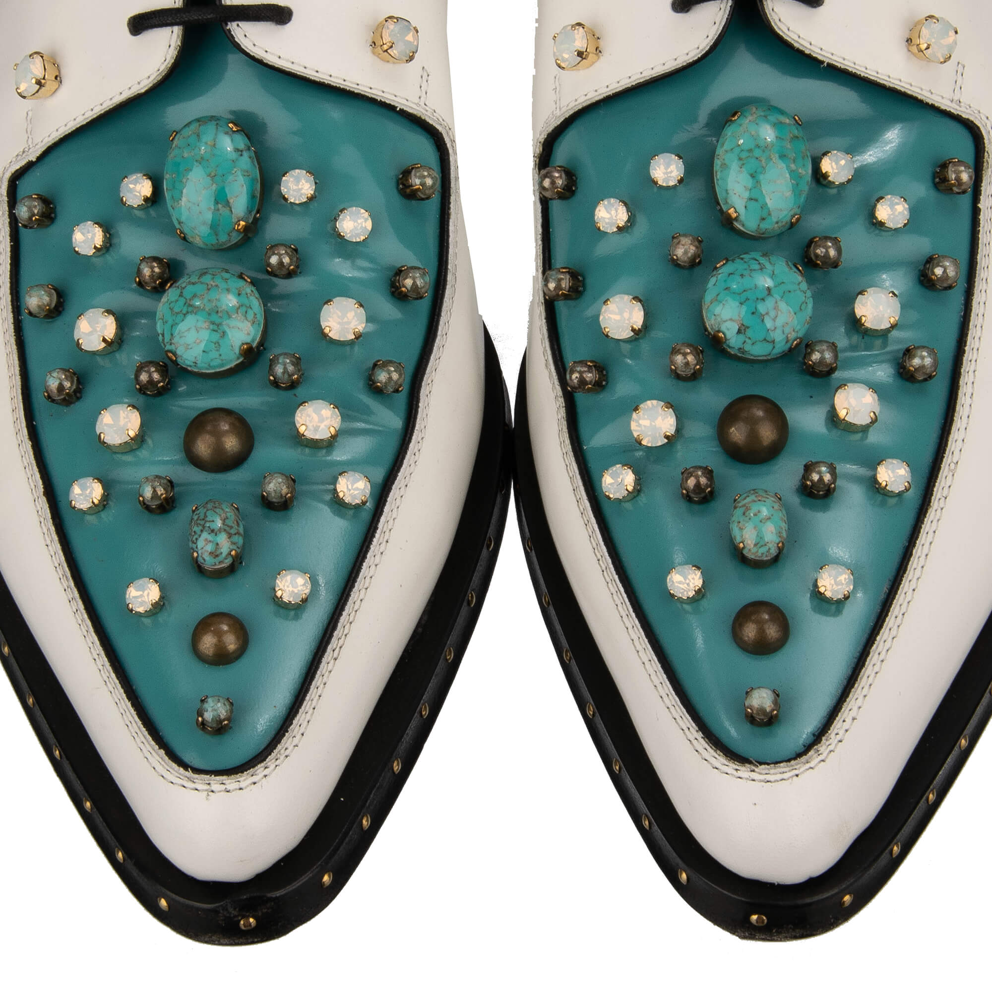 Derby Schuhe MILLENNIALS aus Leder mit Kristallen, Nieten und Steinen und Absatz mit DG Logo in Weiß und Azur von DOLCE & GABBANA