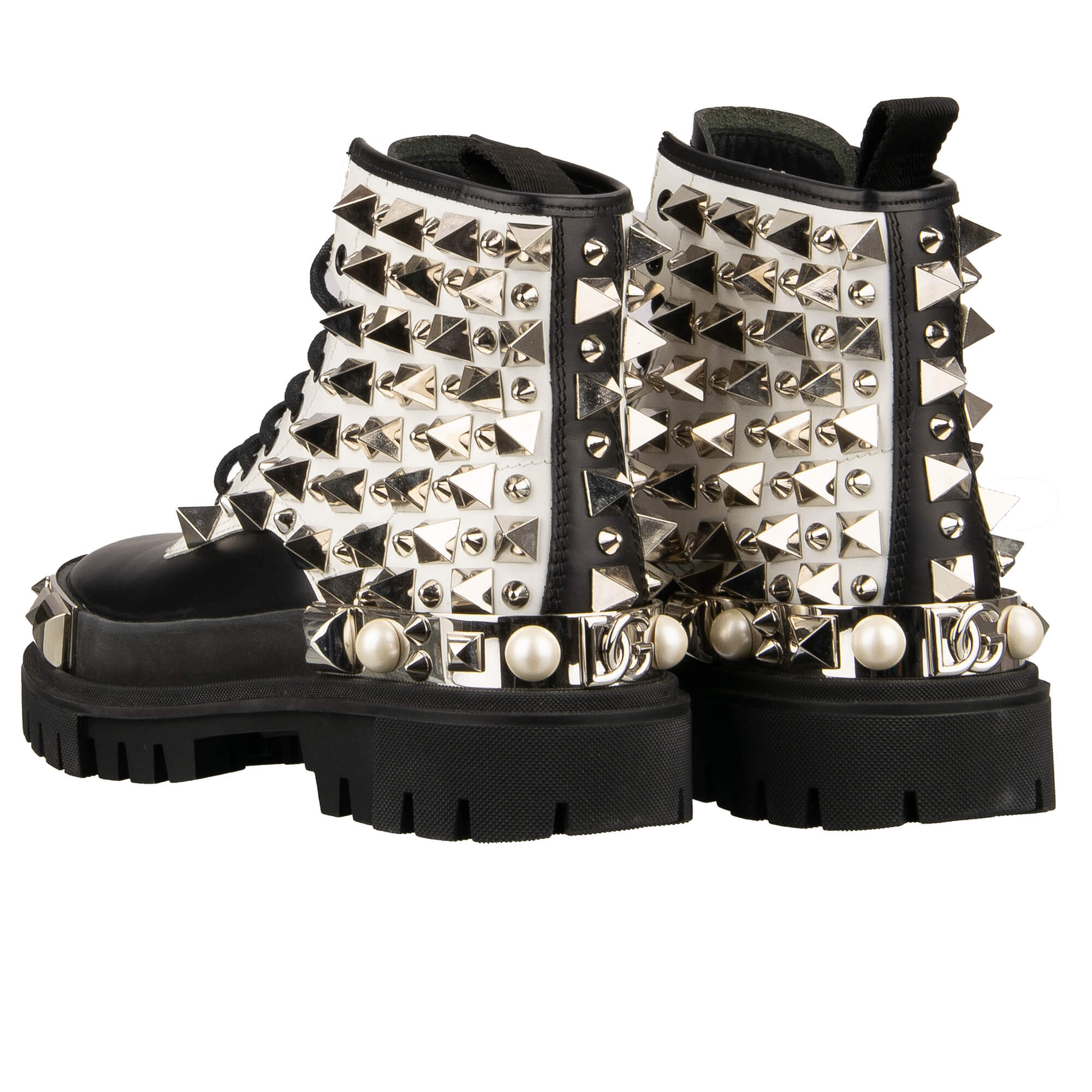 Leder Plateau Combat / Biker Stiefel mit überall verteilten Nieten, Perlen und DG Metall Logo in Schwarz und Weiß von DOLCE & GABBANA