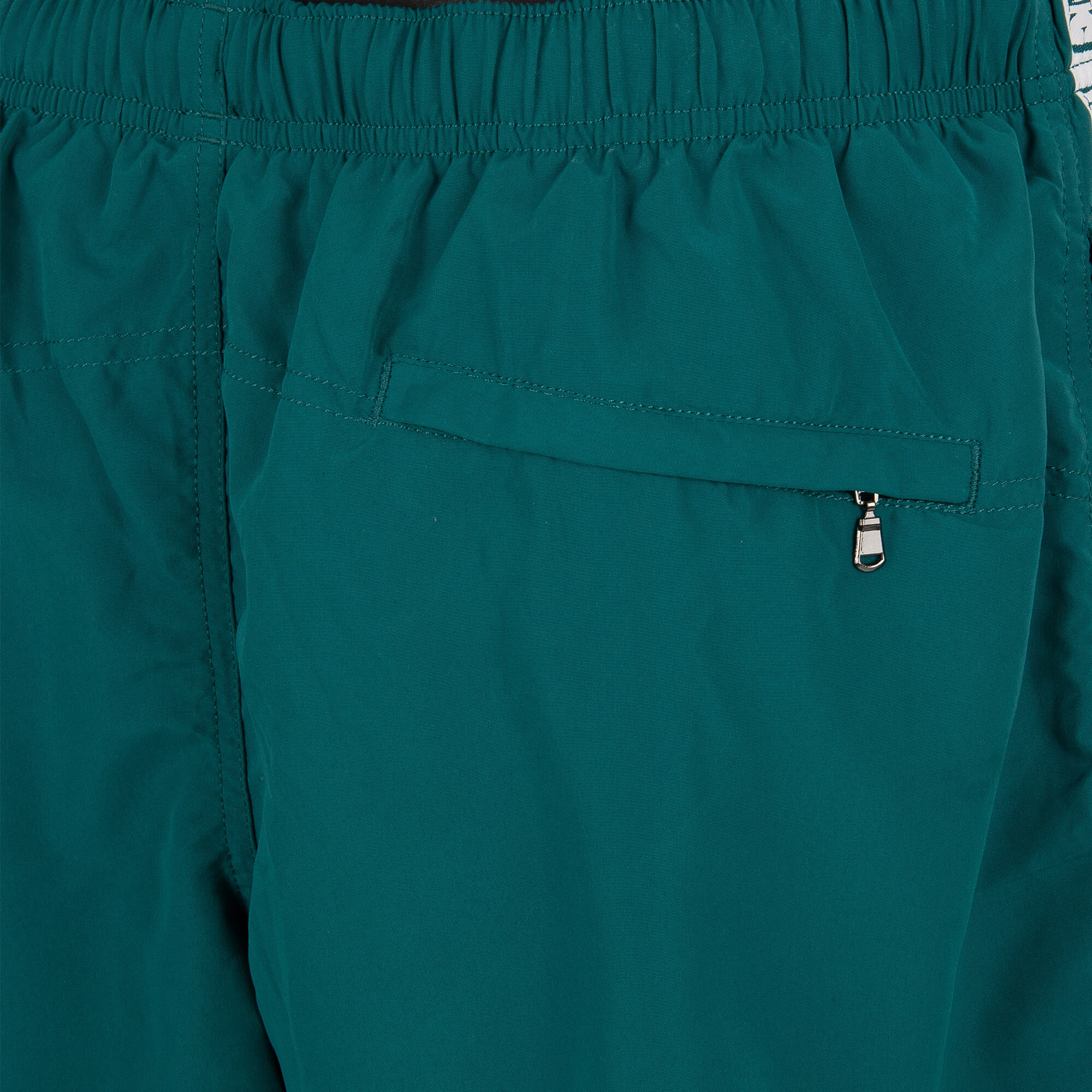 Badeshorts / Badehose mit bestickten Kontrast-Streifen mit Logo, Innenslip und Taschen von EMPORIO ARMANI Swimwear