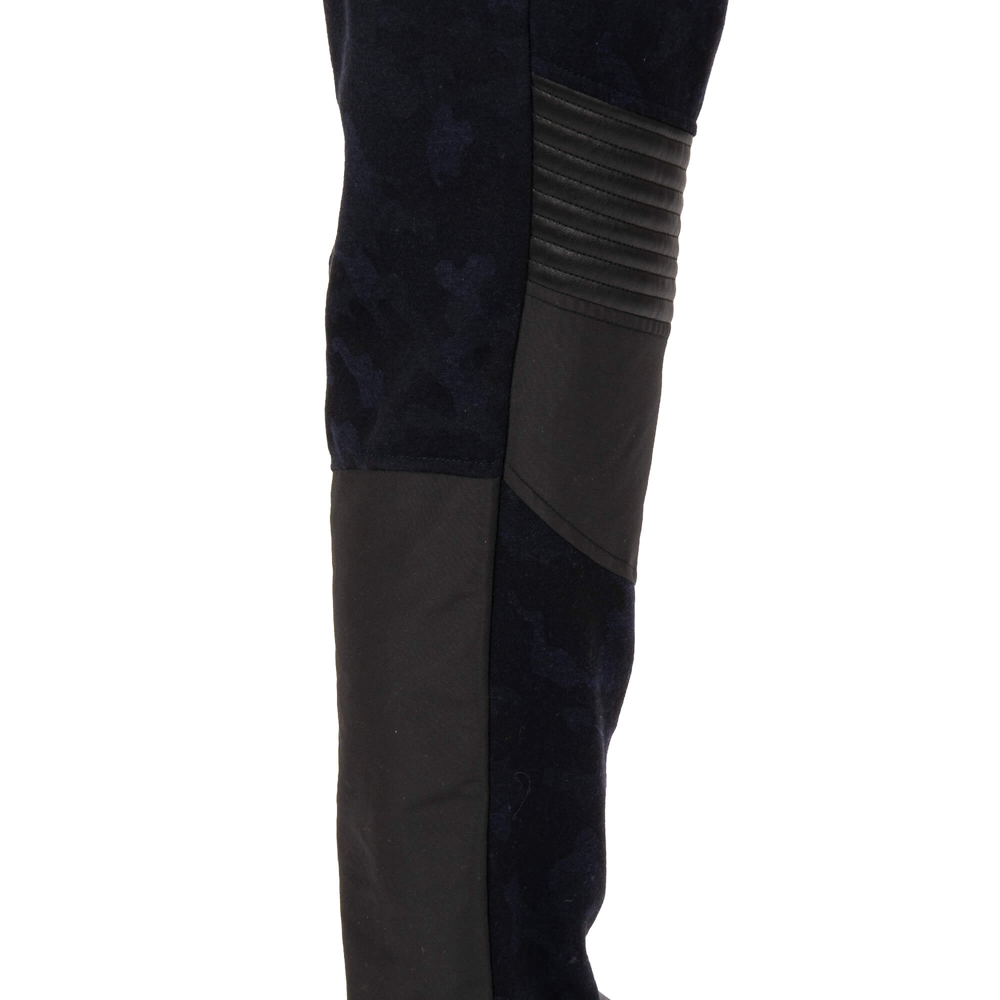2 Teile Anzug aus Schurwolle Mischung mit Camouflage Muster, Kunsleder Elementen, PP Metall Logo und spitzem Revers in Schwarz und Blau von PHILIPP PLEIN