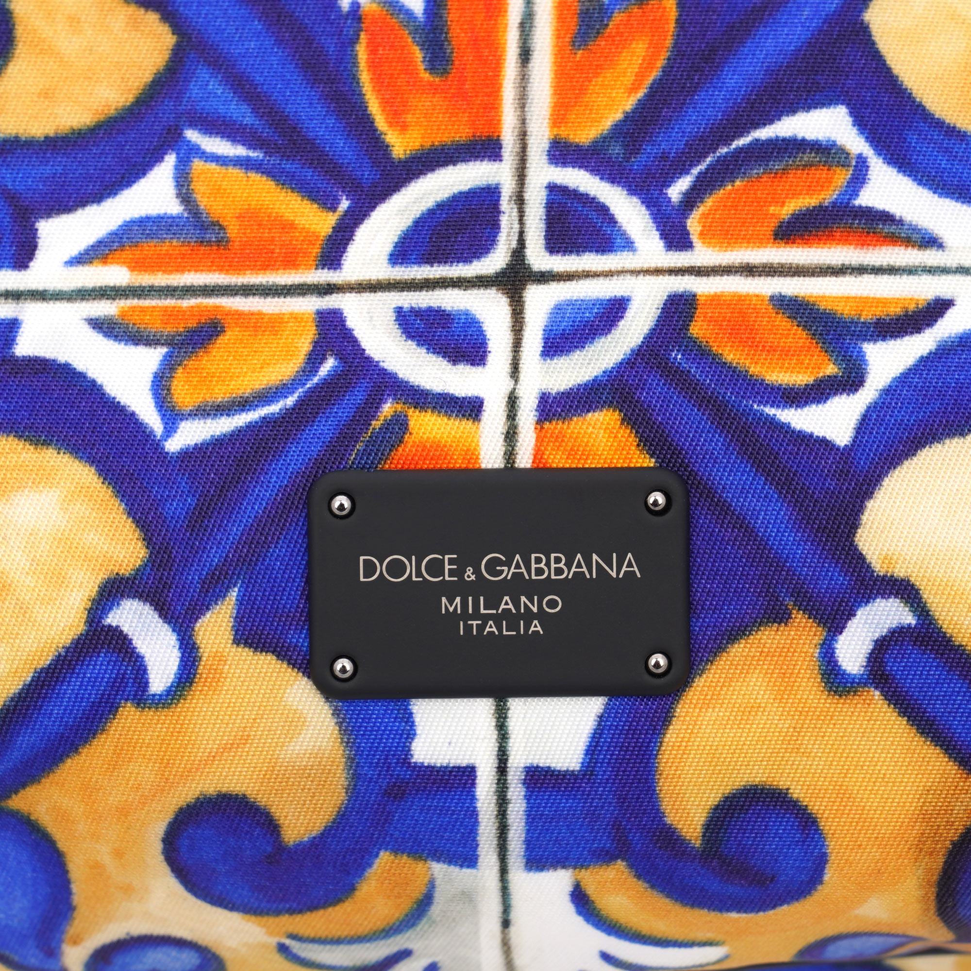 Crossbody Tasche / Gürteltasche / Clutch aus Nylon mit Majolika Print und Logo Schild von DOLCE & GABBANA