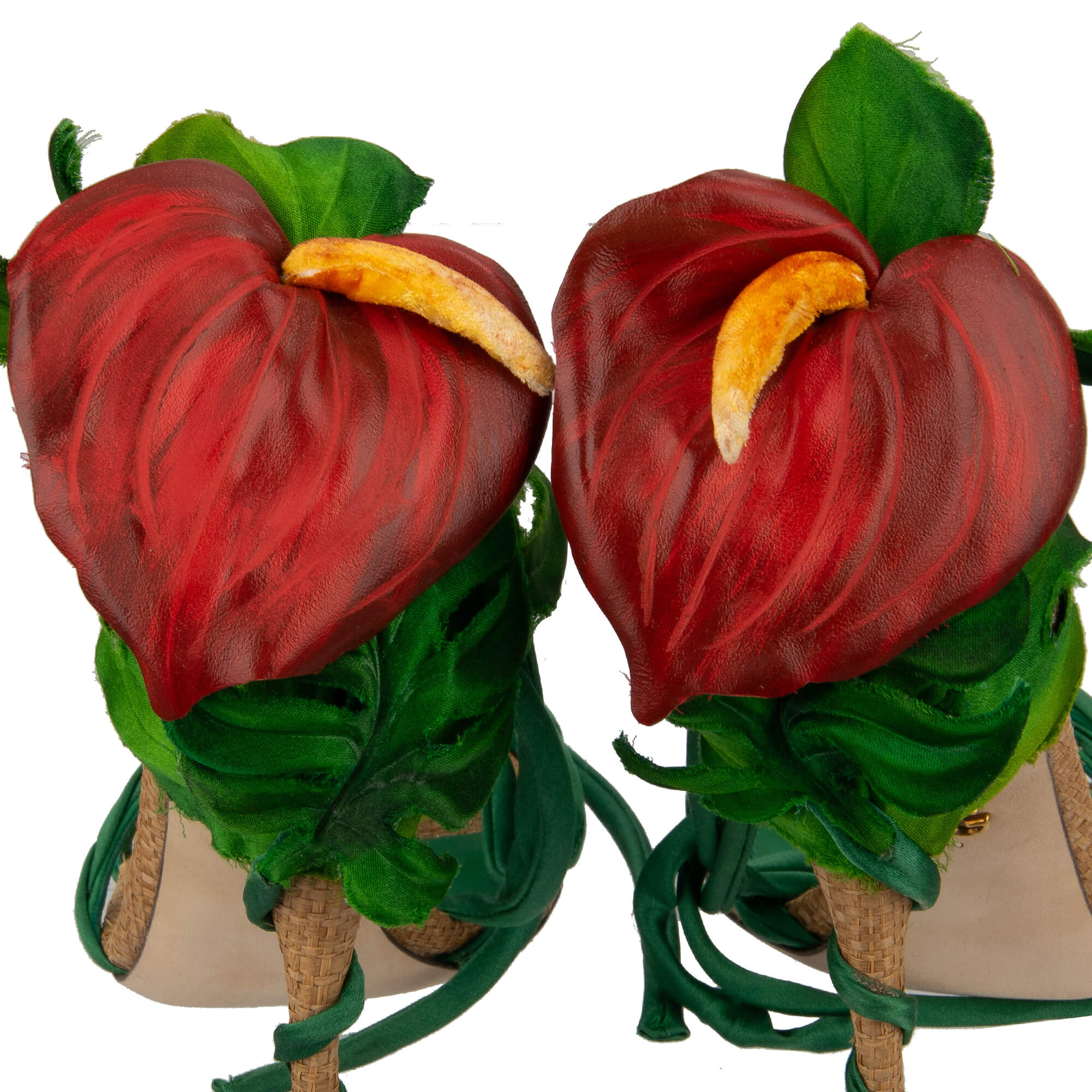 Leder, Seide und Raffia Pumps Sandalen KEIRA mit Hand-bemahlter Flamingo Blume und Riemchen von DOLCE & GABBANA
