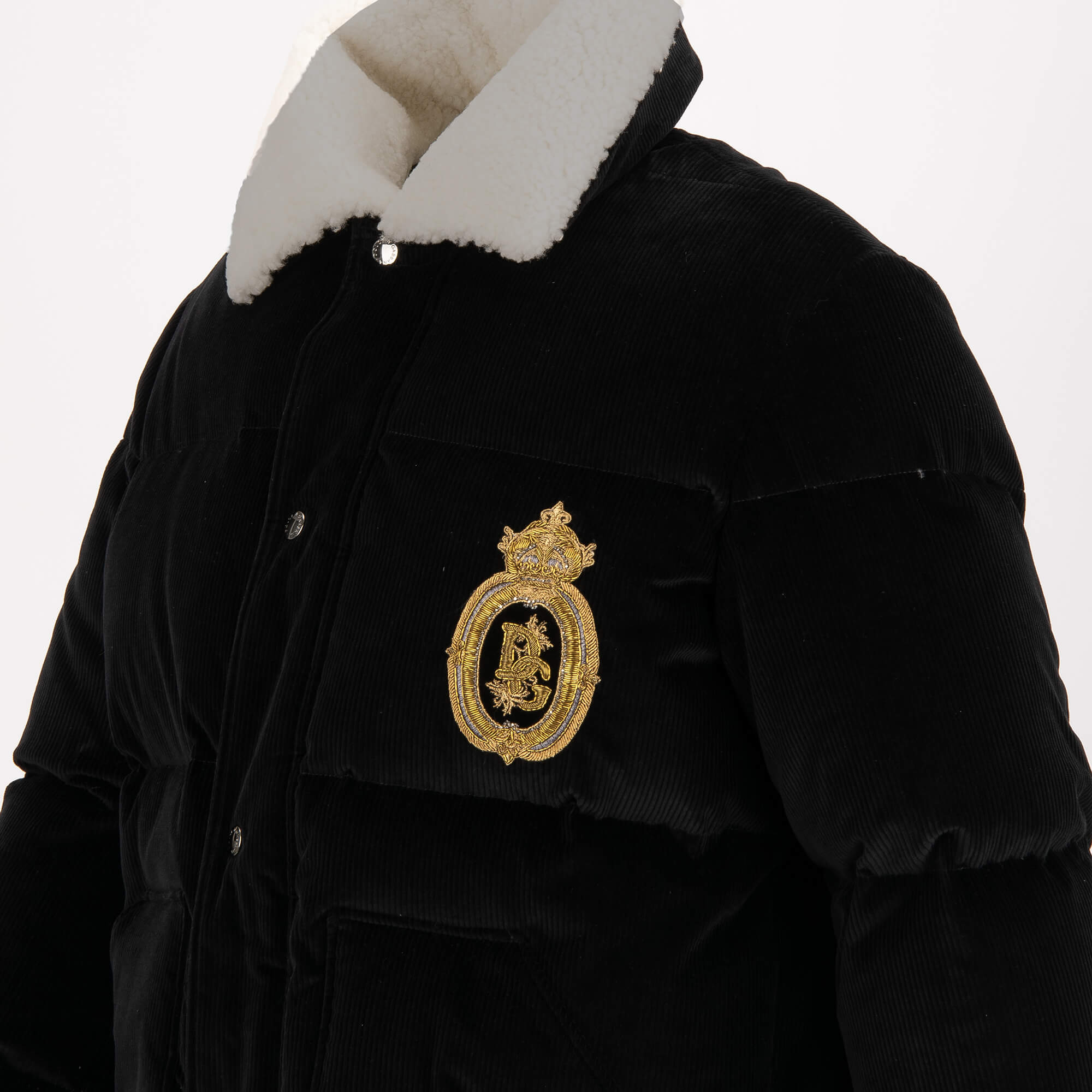 Gefütterte Daunenjacke aus Kord mit Kragen aus Pelz, Logo Krone Stickerei und Außentaschen von DOLCE & GABBANA 