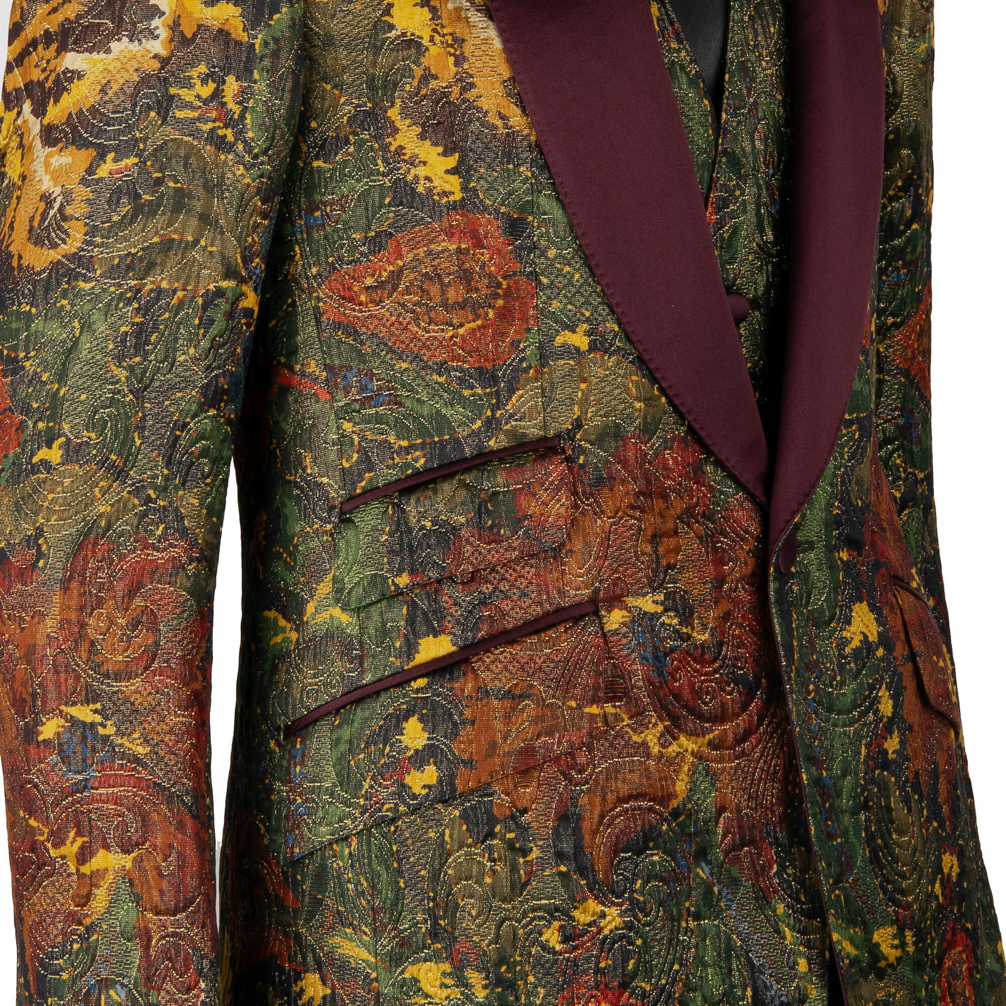 Baroqeu Jacquard 3 piece suit with peak lapel in gold and black by DOLCE & GABBANA 