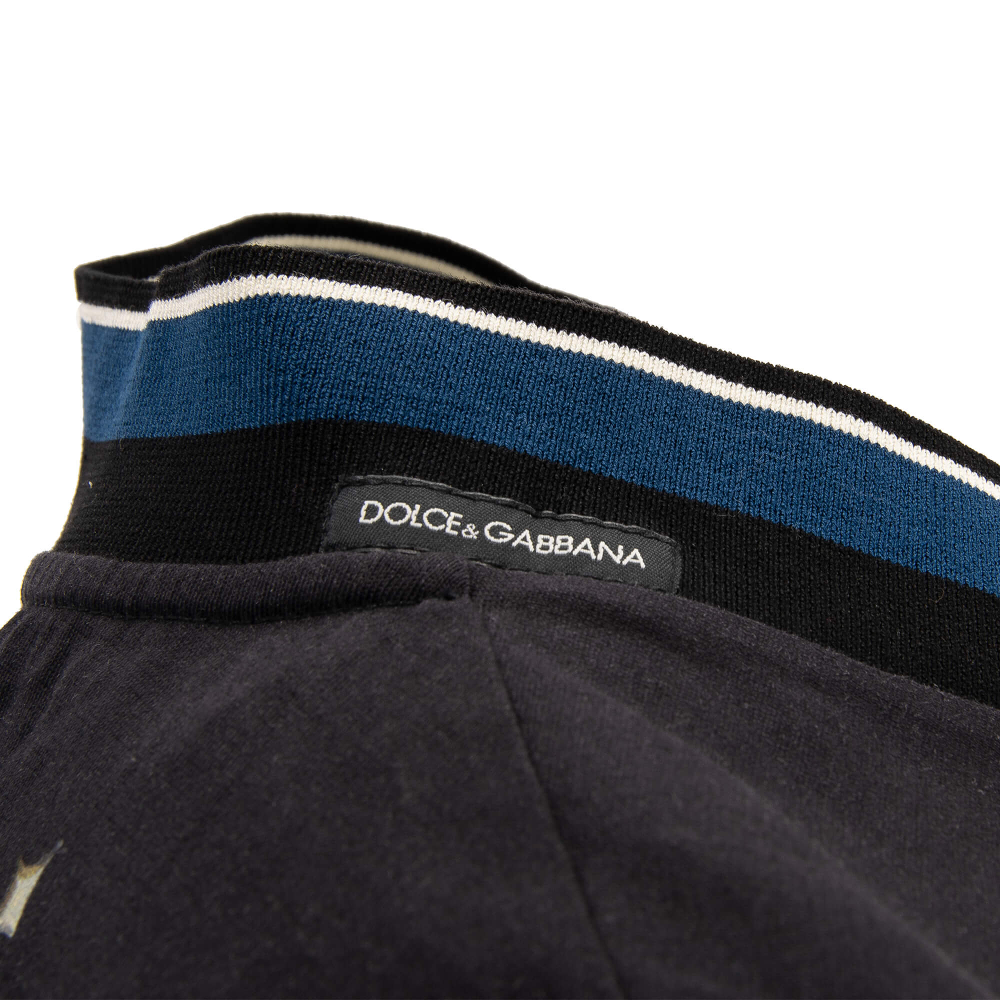 Baumwolle T-Shirt mit Royal Wappen Krone Löwe Print und gerippten Details in Schwarz von DOLCE & GABBANA
