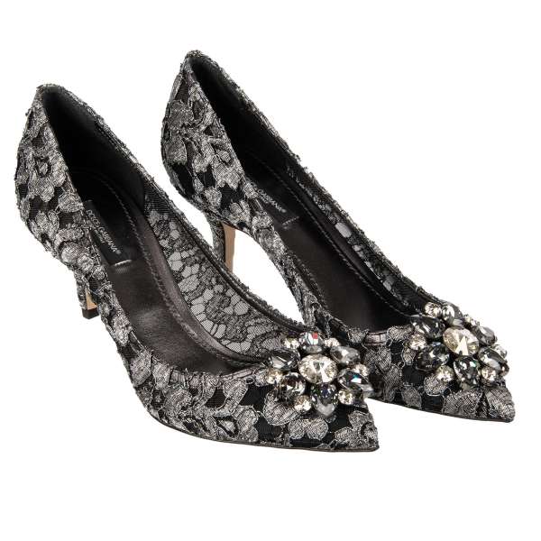 Spitzform Pumps BELLUCCI mit Kristallen Brosche aus Taormina Spitze in Silber und Schwarz von DOLCE & GABBANA