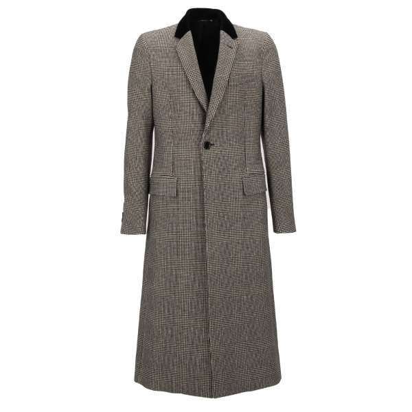 Klassischer einreihiger Mantel aus Tweed mit Prince of Wales Muster und Kragen aus Samt von DOLCE & GABBANA