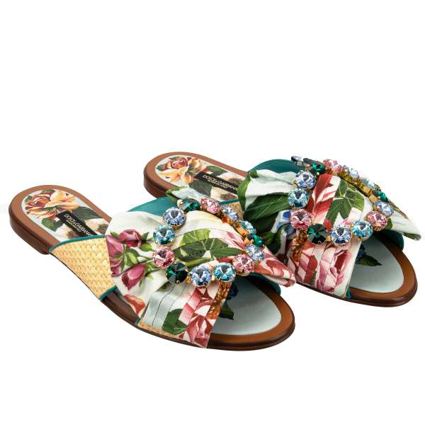 Slide Sandalen BIANCA aus Raffia und Baumwolle mit Kristall Brosche und Schleife in Blau, Pink und Grün von DOLCE & GABBANA