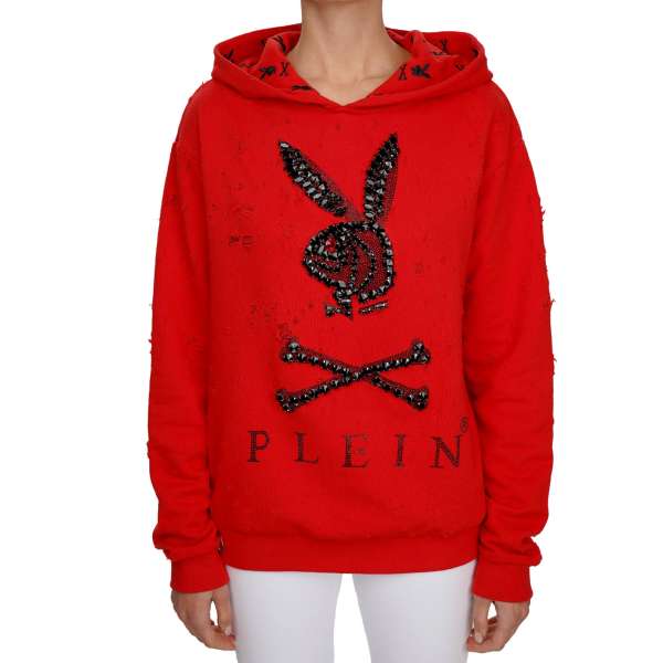 Destroyed Kapuzenpullover / Hoodie für Damen mit Bunny Skull Logo aus großen Kristallen vorne und PLAYBOY X PLEIN Schriftzug aus Strass hinten von PHILIPP PLEIN X PLAYBOY