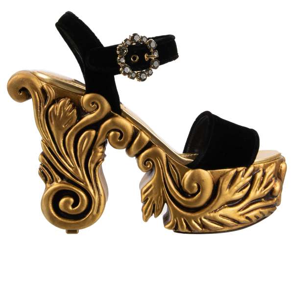 Plattform Sandalen ZOCCOLO aus Samt mit Barock Absatz und Kristallen Schnalle in Gold und Schwarz von DOLCE & GABBANA 