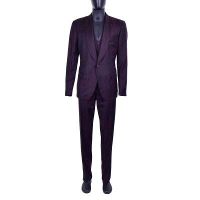 Moiree Suit with Bee Brooch Bordeaux