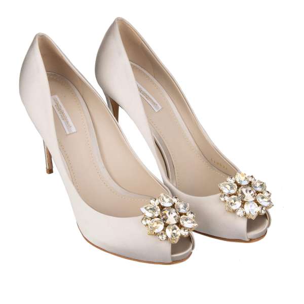 Silk Peep Toe Pumps BETTE with crystals brooch in white pearl color by DOLCE & GABBANA