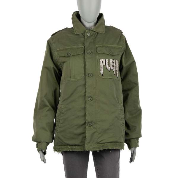 Gefütterte Canvas Army Parka Jacke CRYSTAL mit Kunstpelz, Plein Schriftzug aus Kristallen vorne und großem Playboy Plein Logo aus Kristallen auf der Rückseite von PHILIPP PLEIN x PLAYBOY