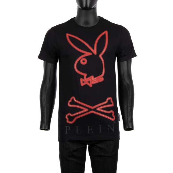 T-Shirt mit großem Bunny Skull Logo und PLEIN Schriftzug aus Gummi-Print vorne und mit 'Playboy Plein' Schriftzug aus Gummi-Print auf der Rückseite von PHILIPP PLEIN x PLAYBOY