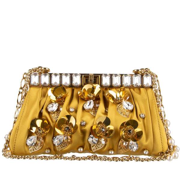 Mit Kristallen, floralen Elementen und Pailletten-Schmuck bestickte Clutch / Abendtasche SARA aus Seide-Satin mit Perlen-Kette von DOLCE & GABBANA