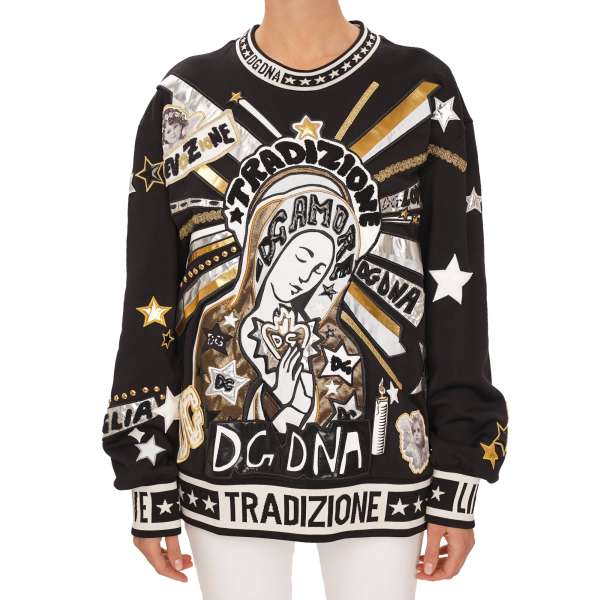 Barock Stil Oversize Baumwolle Sweater / Pullover TRADIZIONE beschmückt mit Maria, Sternen, Herz und und anderen Nieten und Applikationen von DOLCE & GABBANA