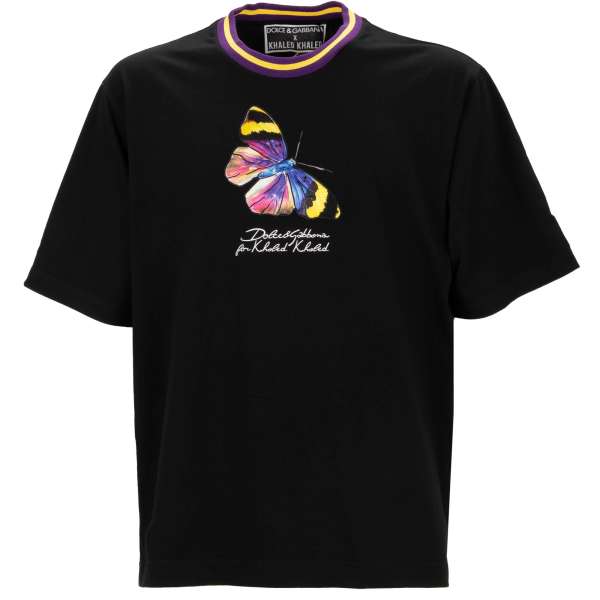 Oversize Baumwolle T-Shirt mit besticktem Schmetterling, und Logo Print und Logo Sticker von DOLCE & GABBANA - DOLCE & GABBANA x DJ KHALED Limited Edition