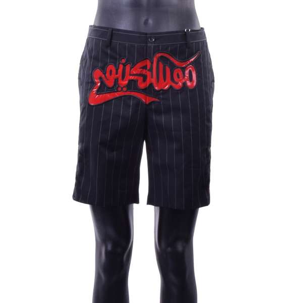 Gestreifte Shorts aus Wolle und Baumwolle mit aufgenähten Applikationen von MOSCHINO COUTURE 