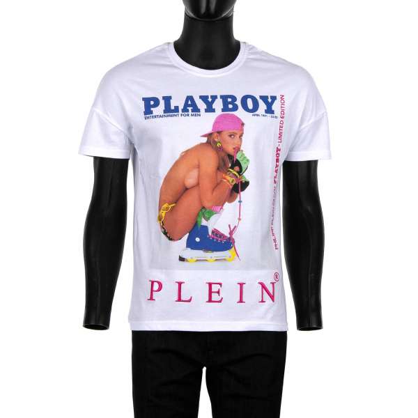 T-Shirt mit Magazin Print von Julie Clark / Skategirl mit besticktem PLAYBOY PLEIN vorne und mit Gummi bedrucktem 'Playboy Plein' Schriftzug auf der Rückseite von PHILIPP PLEIN x PLAYBOY