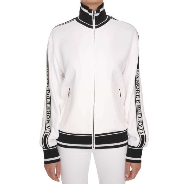 Oversize Rollkragen Jacke mit L'Amore Bellezza Schrift in Blau, Weiß und Schwarz von DOLCE & GABBANA