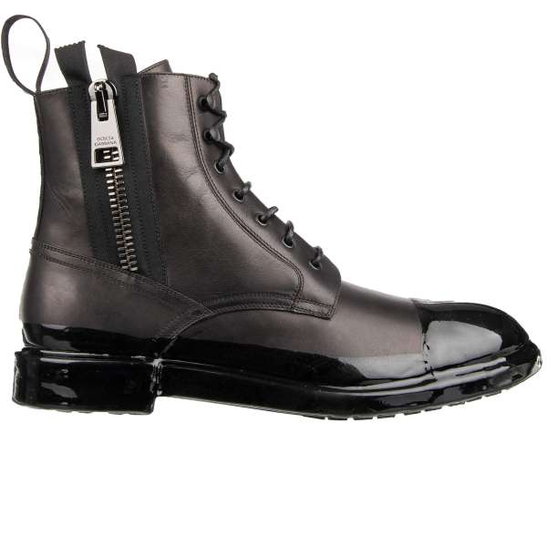 DG Logo Stiefeletten FIRENZE aus Leder und mit flüssigen Gummi dekorierten Sohle und Schnürsenkel in Schwarz von DOLCE & GABBANA