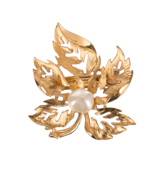 Metal Leaf Hair Clip with artificial pearl in Gold by DOLCE & GABBANA