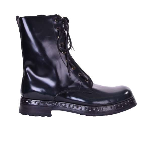 Stiefel SAN PIETRO im Military Stil aus glänzendem Leder in Schwarz mit grünem Leuchtton, mit Schnürsenkel und Reißverschluss von DOLCE & GABBANA Black Label