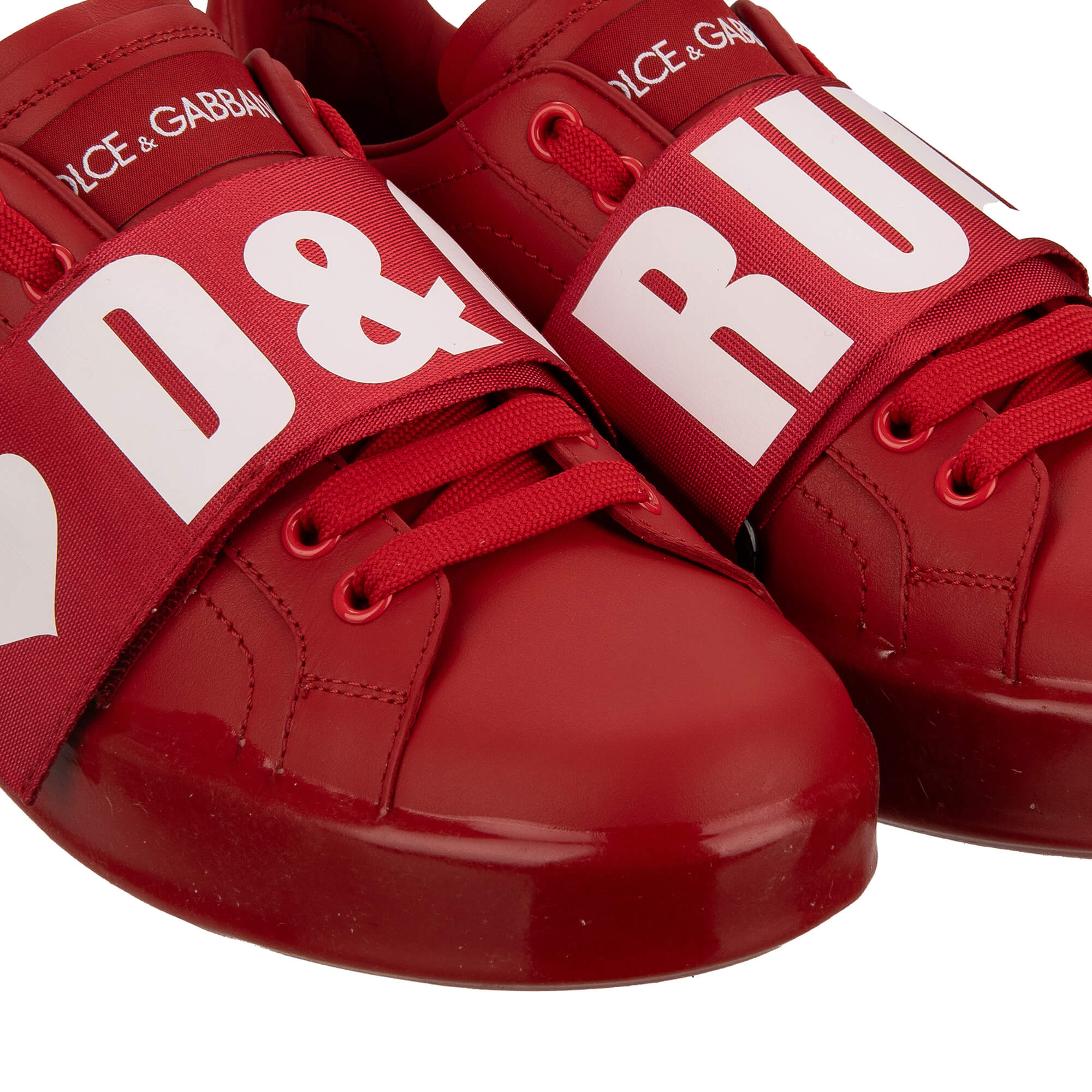 D & discount g red