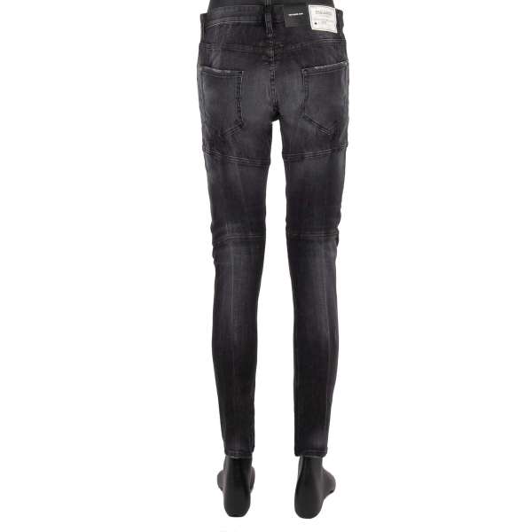 Leicht Distressed schmal geschnittene TIDY BIKER JEAN 5-Pockets Jeans mit Logo in grau von DSQUARED2