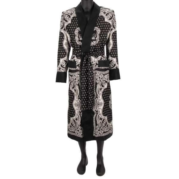 Silk padded Coat / Robe with royal crown pattern print and large contrast shawl collar by DOLCE & GABBANA
