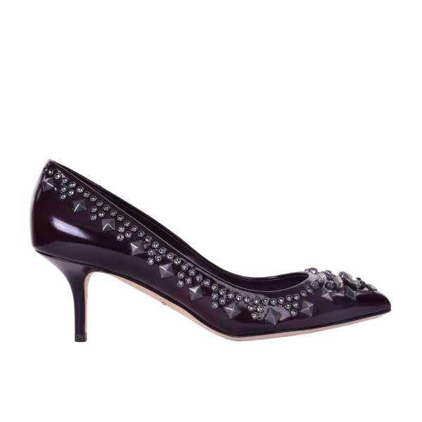 Pumps BELLUCCI embellished with crystals and studs in bordeaux by DOLCE & GABBANA Black Label