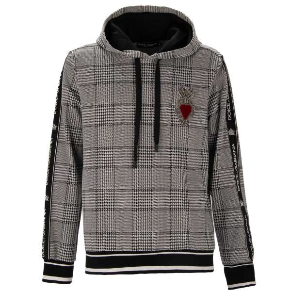 Karrierter Sweater / Hoodie mit Kristallen Herz Stickerei und DG Logo Krone seitlich von DOLCE & GABBANA
