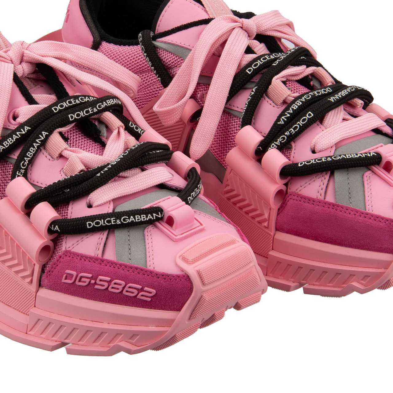 dolce-gabbana-dg-logo-woman-